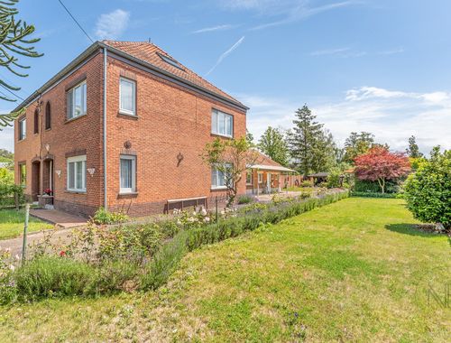                                         Eengezinswoning te koop in Genk, € 335.000
