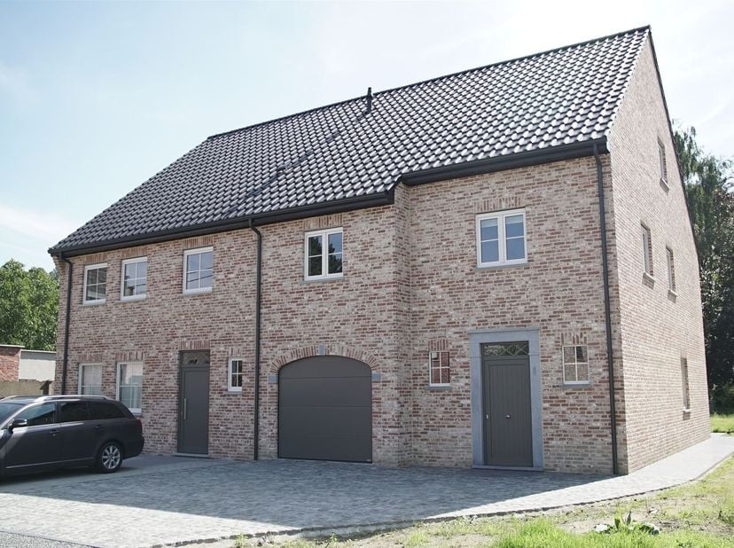 DENTERGEM<br />
Bouwgrond zonder bouwverplichting.<br />
Lot 1. <br />
<br />
Dit perceel bouwgrond gelegen in de Gottemstrraat is bestemd voor ee