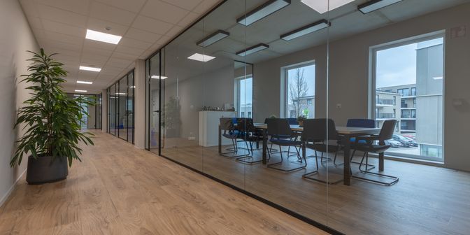 Bedrijfsvastgoed te koop in Albert van Cotthemstraat 1, 1600 Sint-Pieters-Leeuw