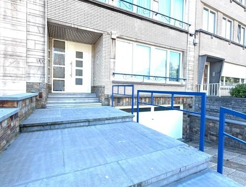                                         Appartement à louer à Ganshoren, € 1.150
