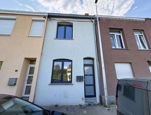                                         Commercieel Gebouw te koop in Sint-Pieters-Leeuw, € 439.000
