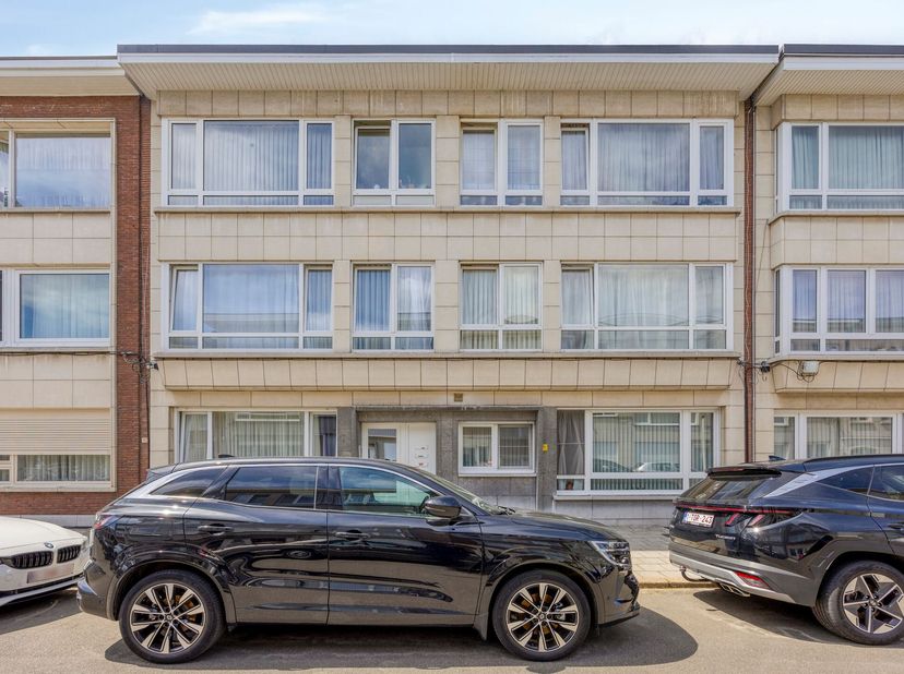Appartement à vendre
                    à 2020 Antwerpen