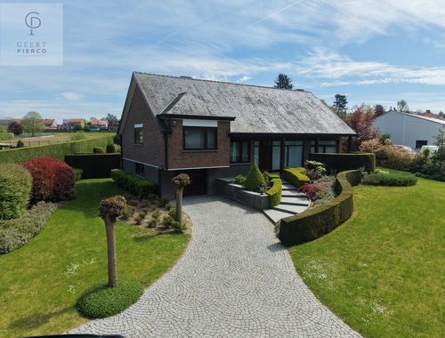                                         Villa à vendre à Bunsbeek, € 575.000
