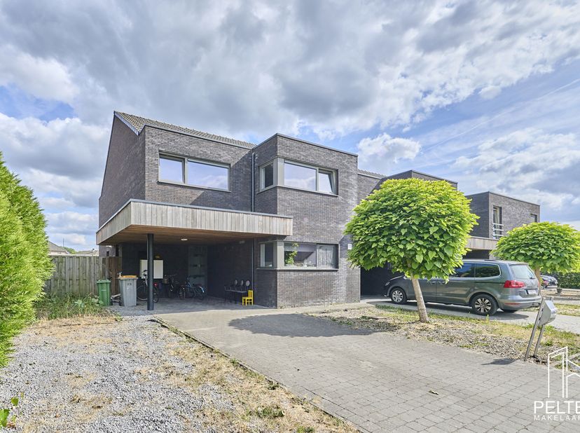 Huis te koop in Bosstraat 32 bus D,
                    3950 Bocholt