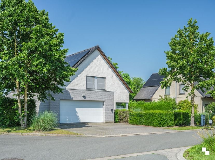 Huis te koop
                    in 9820 Merelbeke