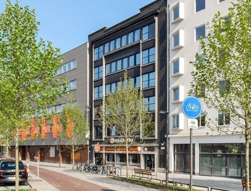                                         Kantoor te huur in Antwerpen, € 5.625
