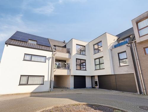                                         Appartement te koop in Denderleeuw, € 295.000
