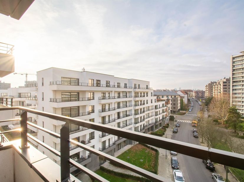 AMP GA 5.3 - MIN. 1 JAAR CONTRACT - Het project Ambassador Park ligt op een unieke locatie, direct gelegen naast de NAVO, winkels en openbaar vervoer.