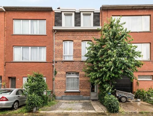                                         Woning te koop in Berchem, € 230.000
