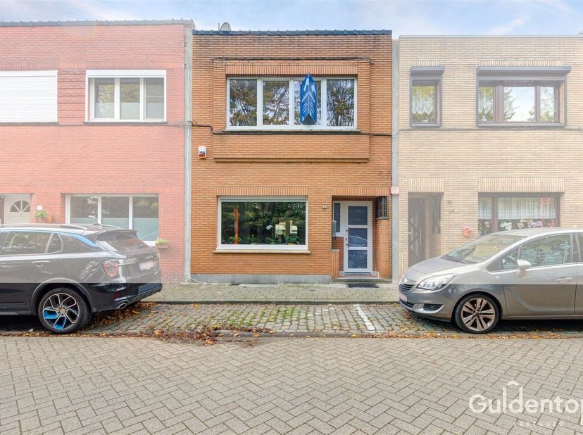 Huis te koop in Wolschaerderveldenstraat 40,
                    2640 Mortsel