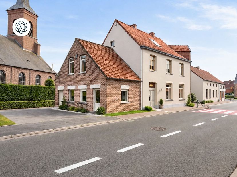 Huis te koop in Place d'Orroir 11,
                    7750 Orroir