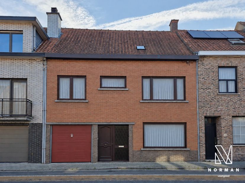 Huis te koop in Hulstsestraat 18,
                    8520 Kuurne