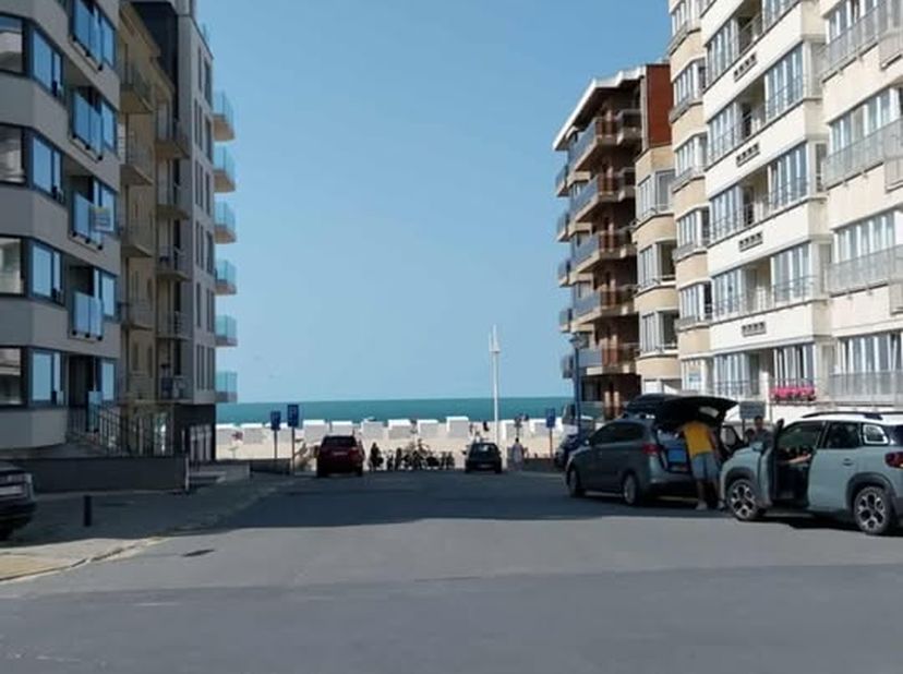 Garage à vendre
                    à 8670 Koksijde