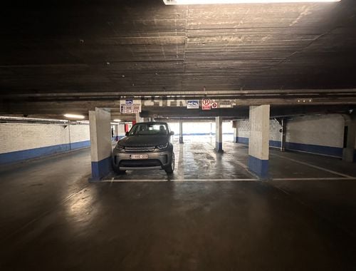                                        Staanplaats te koop in Oostende, € 100.000

