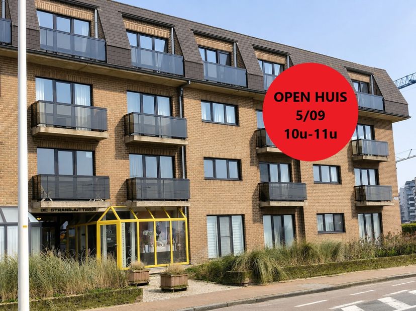OPEN HUIS ZATERDAG 5/09 van 10u tot 11u.<br />
Gezellig appartement op toplocatie aan zee in Oostende, omvattende o.a.:<br />
<br />
	Inkomhal<br />