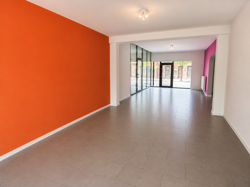 Handelsruimte te huur in Mol – 107 m² – veel licht – gratis parking<br />
<br />
Ruime en instapklare handelsruimte van 107 m² op een vlot bereikbare