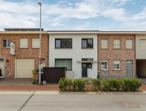                                         Maison à vendre à Kessel, € 345.000
