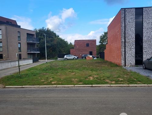                                         Grond te koop in Zolder, € 146.000
