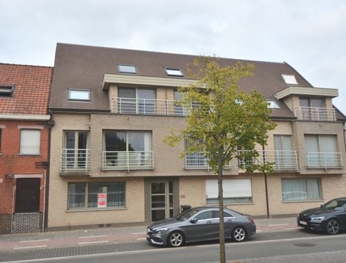                                         Gelijkvloers app. te huur in Sijsele, € 820

