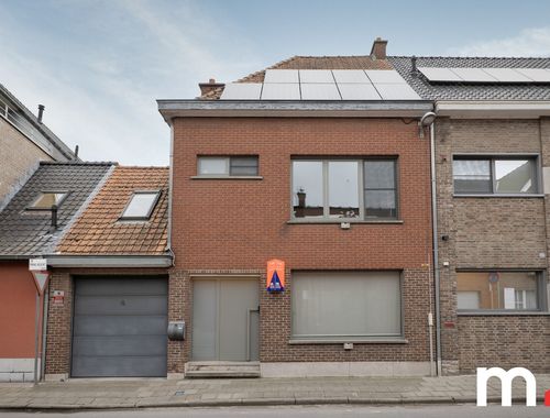                                         Maison à vendre à Lauwe, € 290.000
