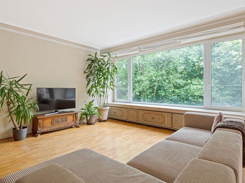 Openhuizendag op Zaterdag 13 Juni 15:30 tot 16:30<br />
<br />
Appartement (128 m²) met twee slaapkamers, 2 terrassen en autostaanplaats. <br />
<b