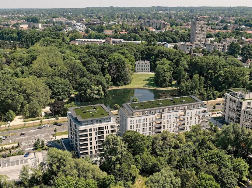 SINT-LAMBRECHTS-WOLUWE - Ideaal gelegen in een groene omgeving met een prachtig uitzicht op het Kasteel Malou en het Sint-Lambertuspark, nabij de luch