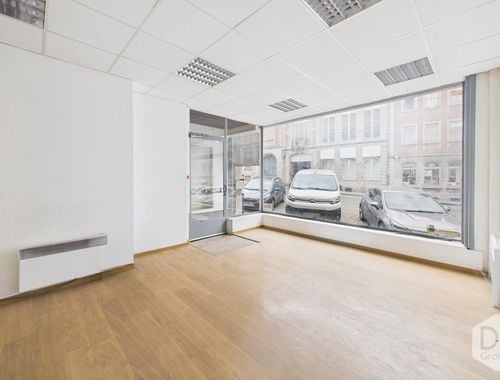                                         Gemengd gebruik te koop in Tournai, € 195.000

