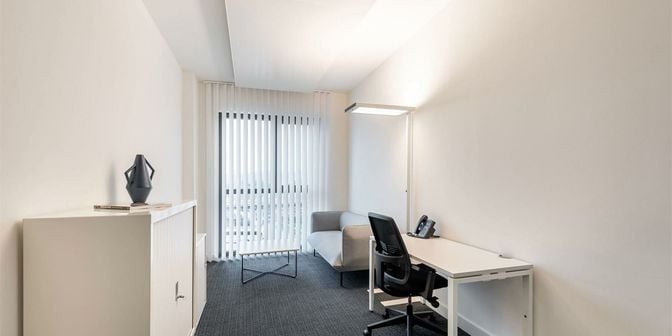 Bedrijfsvastgoed te huur in Groeneweg 17, 9320 Erembodegem