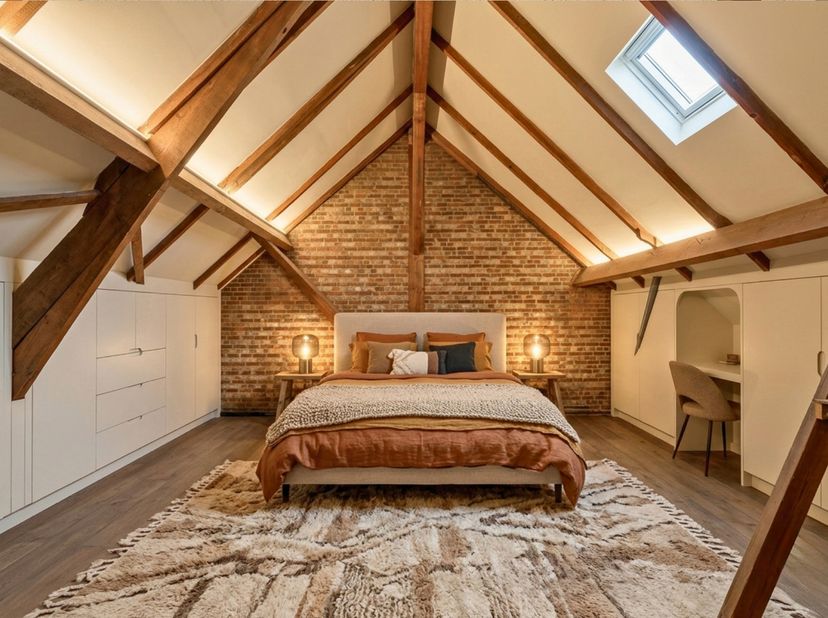 Deze karakter volle centrum woning, gelegen hoekje om de vismarkt van Tessenderlo-Ham is de ideale woning voor starters of mensen die van het comfort