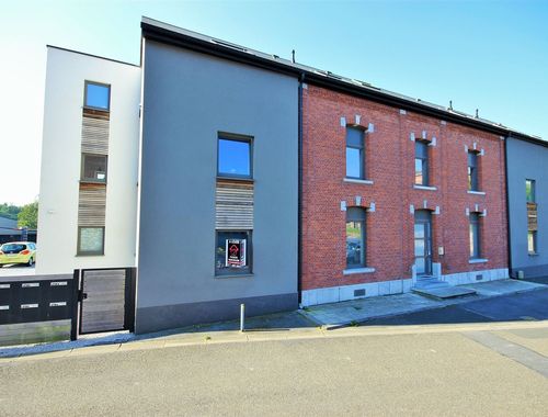                                         Appartement te huur in Froidchapelle, € 800
