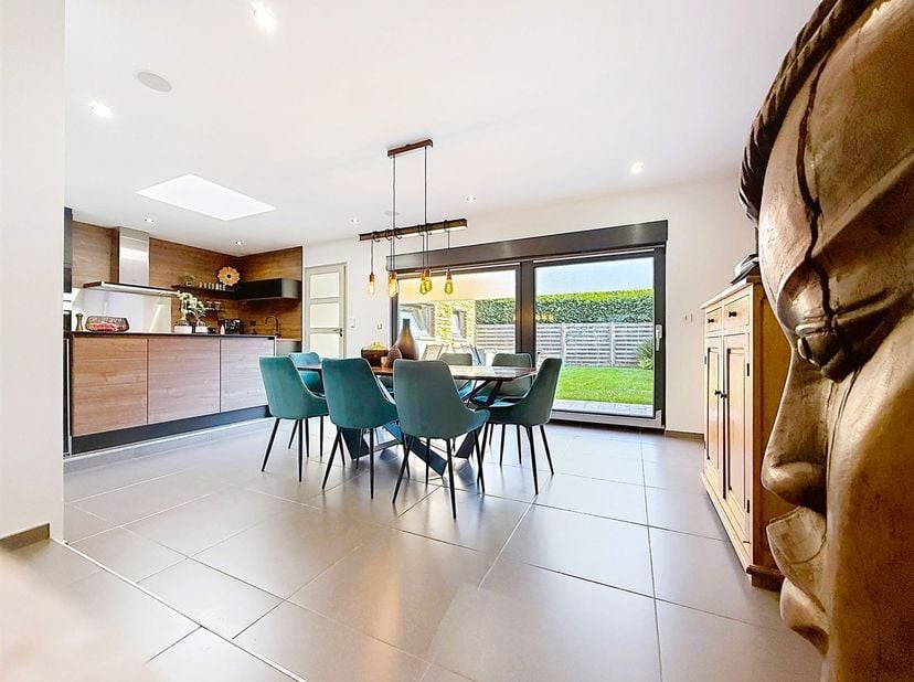 Huis te koop in ,
                    7700 Moeskroen