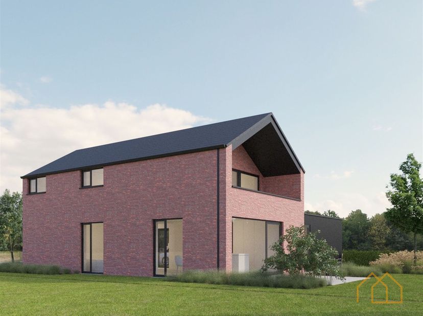Deze vrijstaande ruwbouw woning grenst achteraan tegen agrarisch gebied. Het zicht vanuit de achterste slaapkamer is fenomenaal. Wat verder in de stra