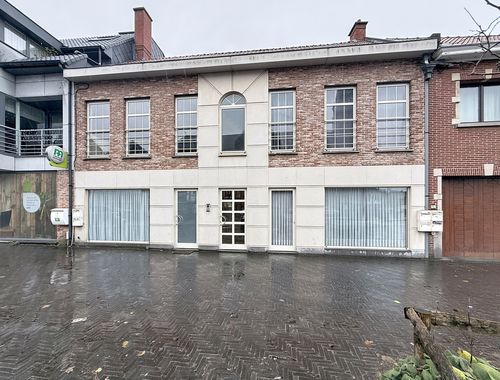                                         Appartement te huur in Kruishoutem, € 725
