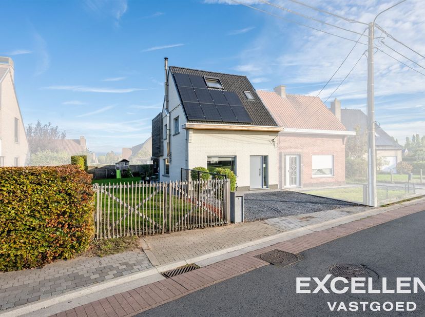 Huis te koop in ,
                    9800 Deinze