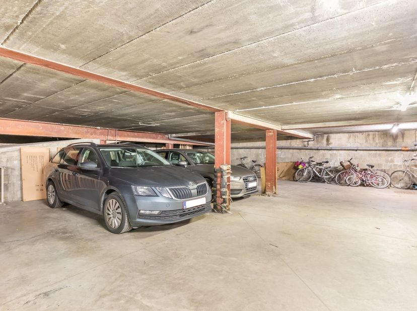 Garage à vendre
                    à 3000 Leuven