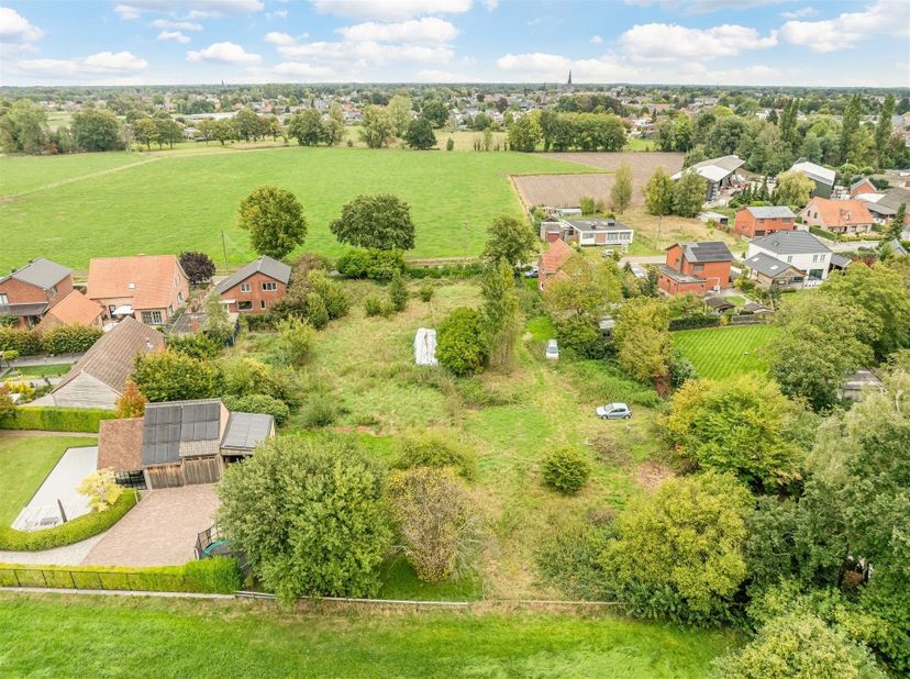 Terrain à vendre
                    à 3930 Hamont