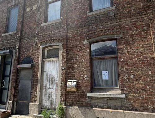                                        Maison à vendre à Châtelet, € 70.000
