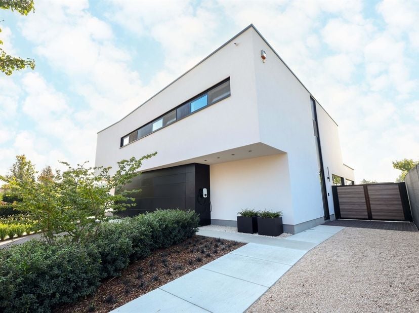Huis te koop in Pastoor Palmaersstraat 1B,
                    3770 Riemst