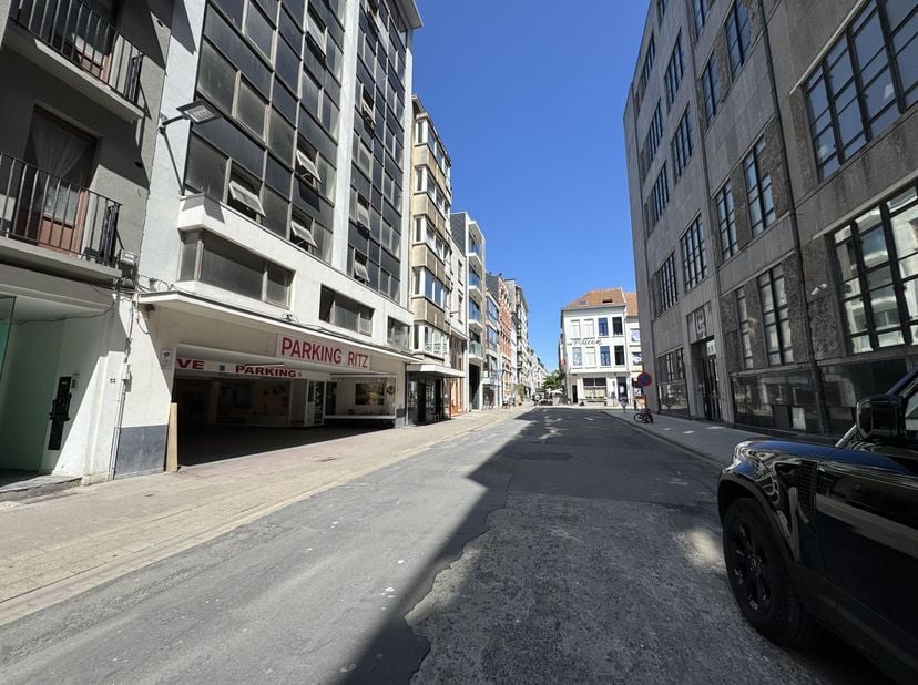 Garage à vendre
                    à 8400 Oostende