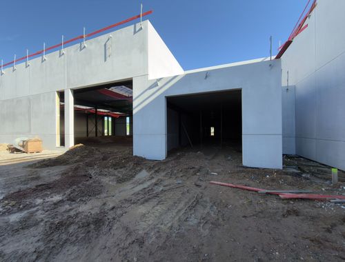                                         Bâtiment d’entreprise à louer à Deinze, € 3.850
