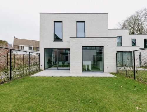                                         Maison à vendre à Harelbeke, € 407.200
