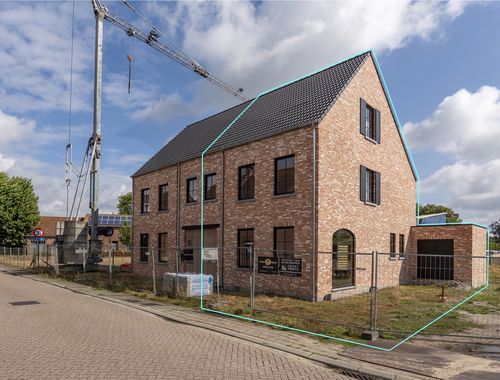                                         Woning te koop in Loenhout, € 449.000
