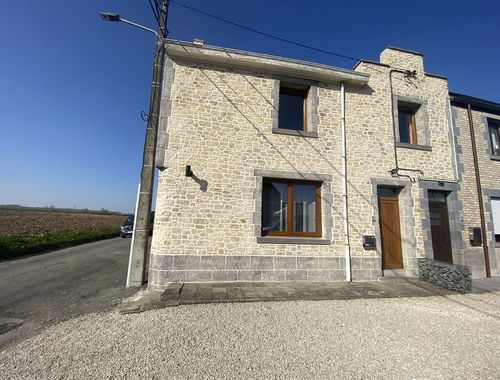                                         Eengezinswoning te huur in Mévergnies-lez-Lens, € 850
