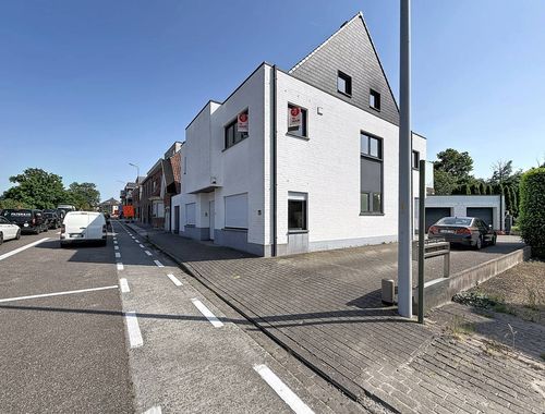                                         Appartement te huur in Vichte, € 850
