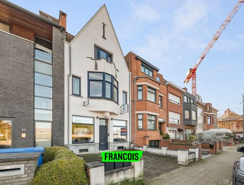                                         Commercieel Gebouw te koop in Brugge, € 285.000
