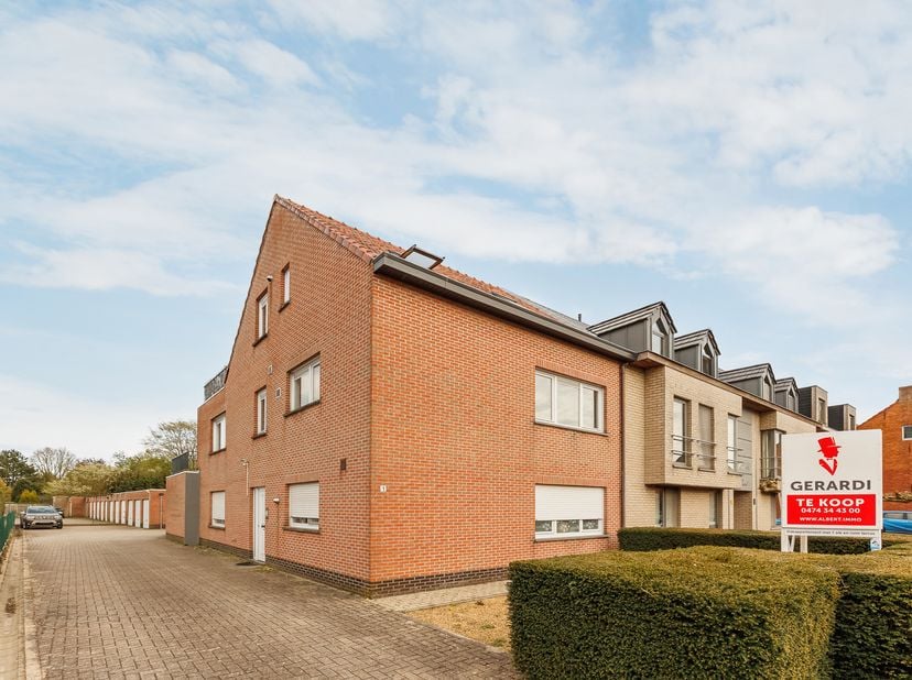 Appartement te koop in Zandstraat 1 bus 3,
                    2390 Westmalle