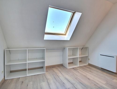                                         Appartement à louer à Le Bizet, € 575
