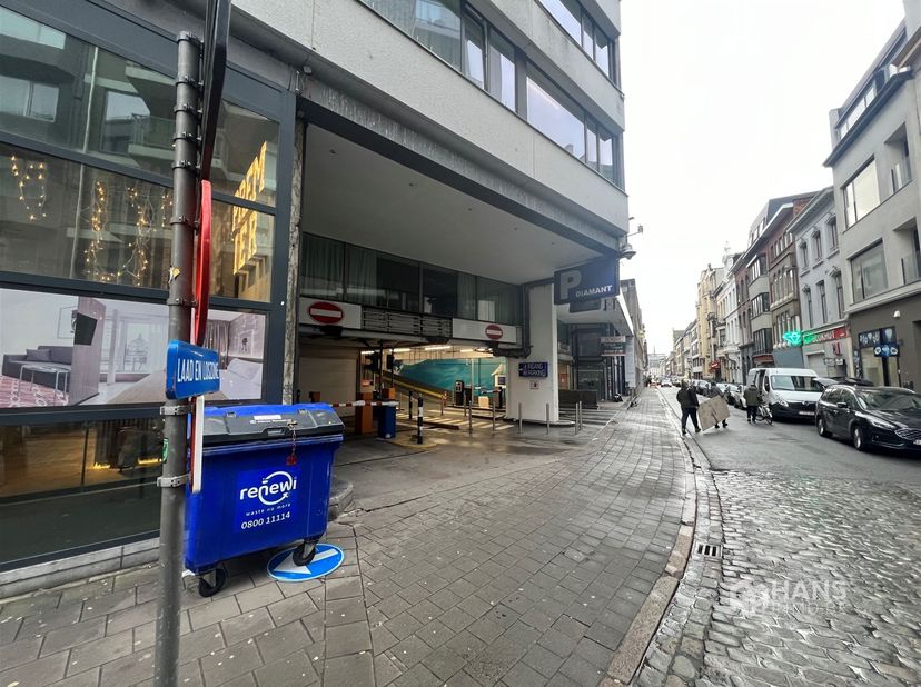 Garage te koop in Appelmansstraat 5,
                    2018 Antwerpen
