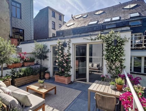                                         Appartement à louer à Saint-Gilles, € 1.450
