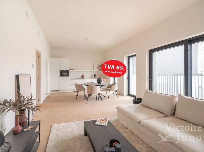 Appartement te koop
                    in 1050 Elsene